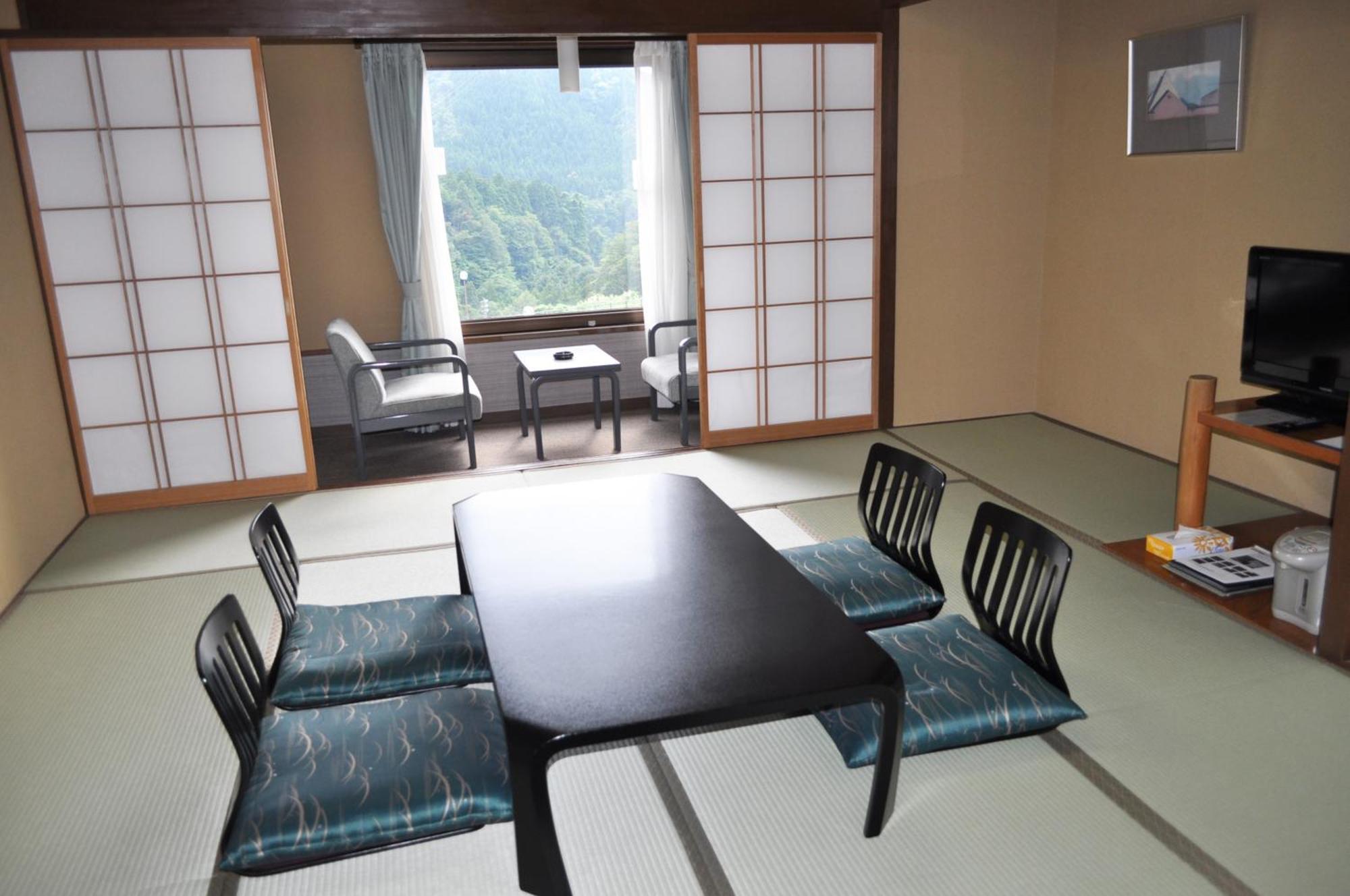 Tateyama Kokusai Hotel Toyama Station Rom bilde